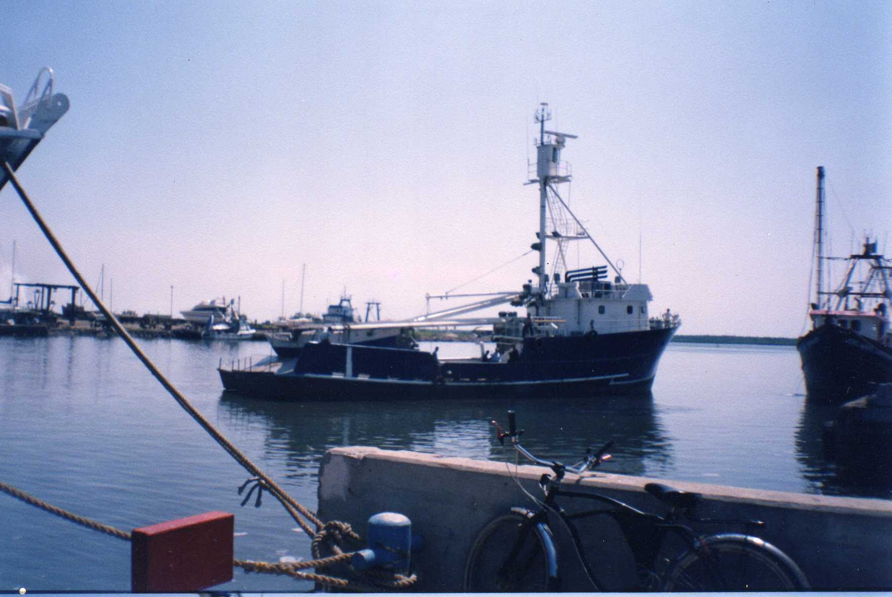 Barcos atuneros Able y Brave - Foto 1
